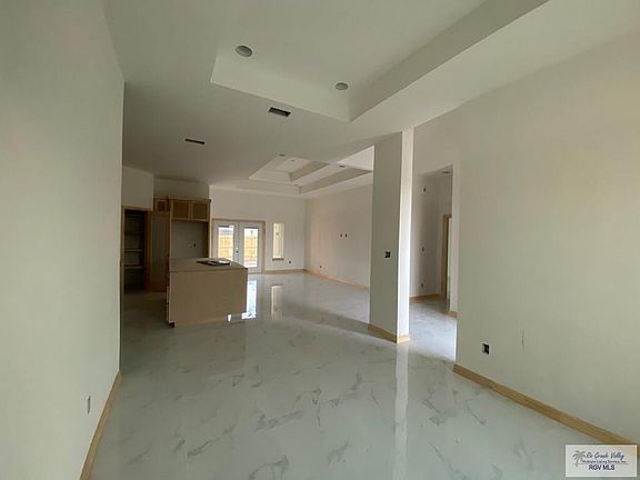4th image of 7530 Aster Ln