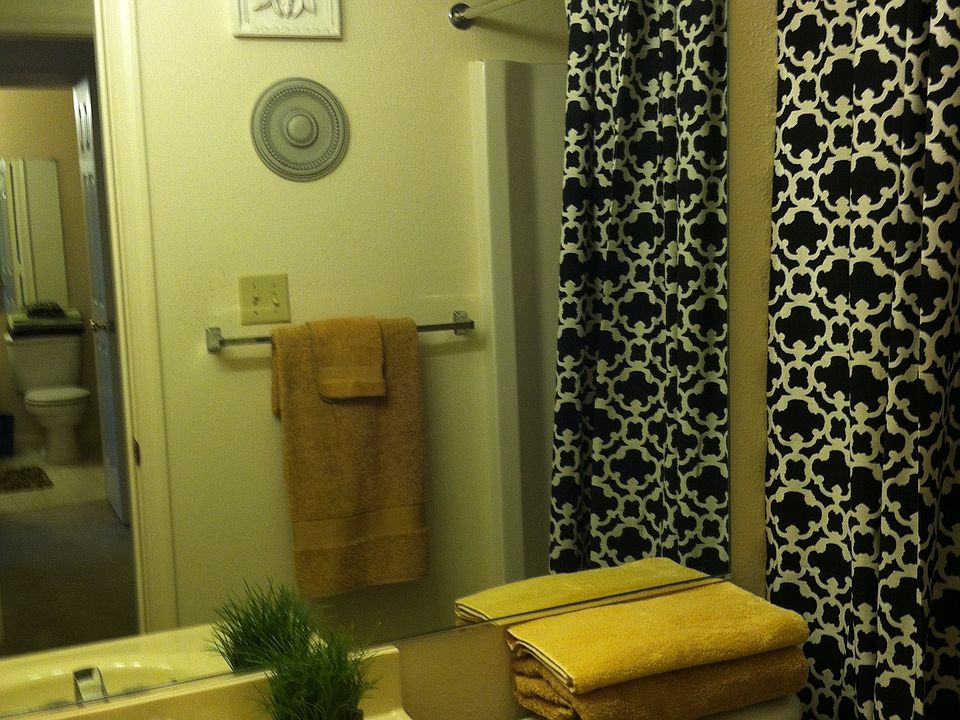 2nd image of 22515 Iverson Dr Unit 10