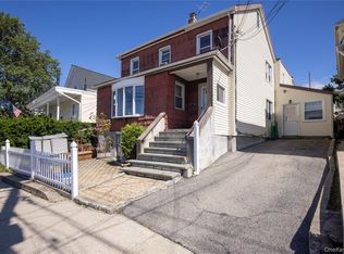 249 N Macquesten Pkwy, Mount Vernon, NY 10550
