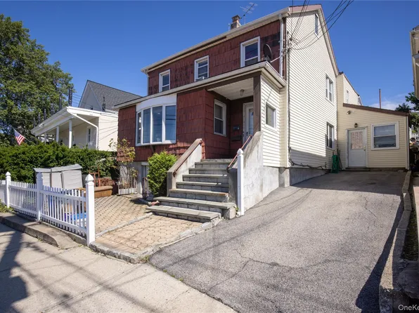 249 N Macquesten Parkway, Mount Vernon, NY 10550