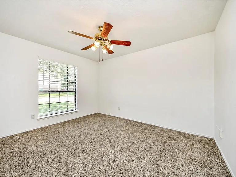 16134 Coleburn Dr — Photo 9