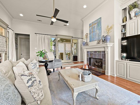 4th image of 18728 Lake Harbor Ln