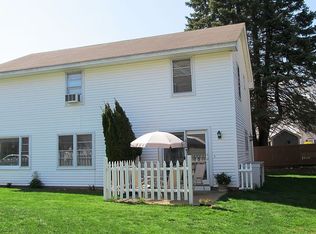 8 Bucklin Rd, North Andover, MA 01845