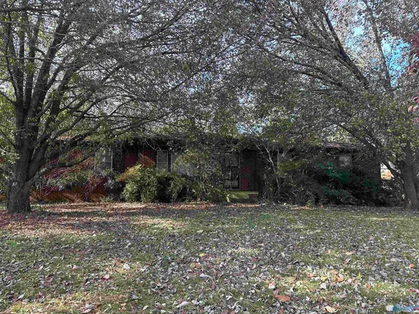 3803 Force Dr NW, Huntsville, AL 35810