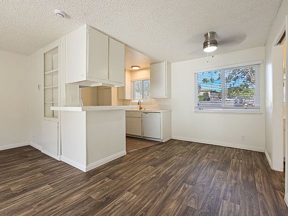 5th image of 8171 Vincetta Dr APT 2