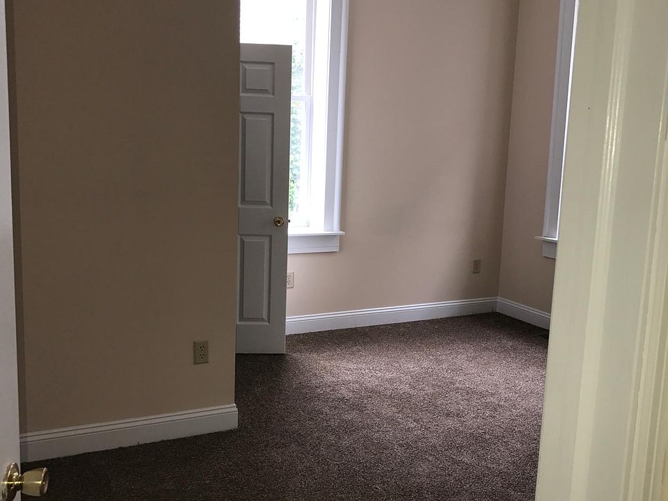 Large Bedroom in back