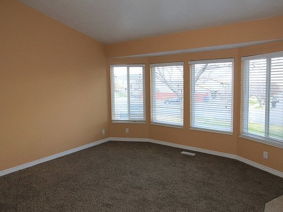 2nd image of 6022 S Park Wood Dr