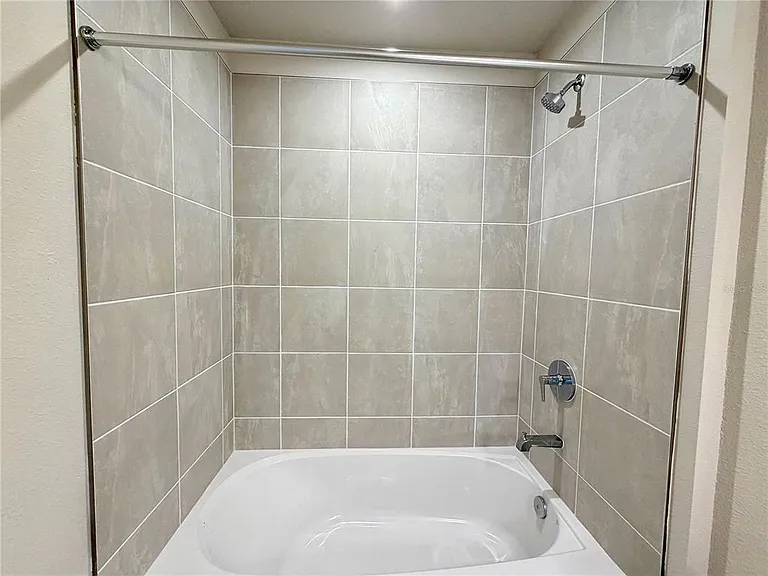 12326 Amber Creek Cir — Photo 25