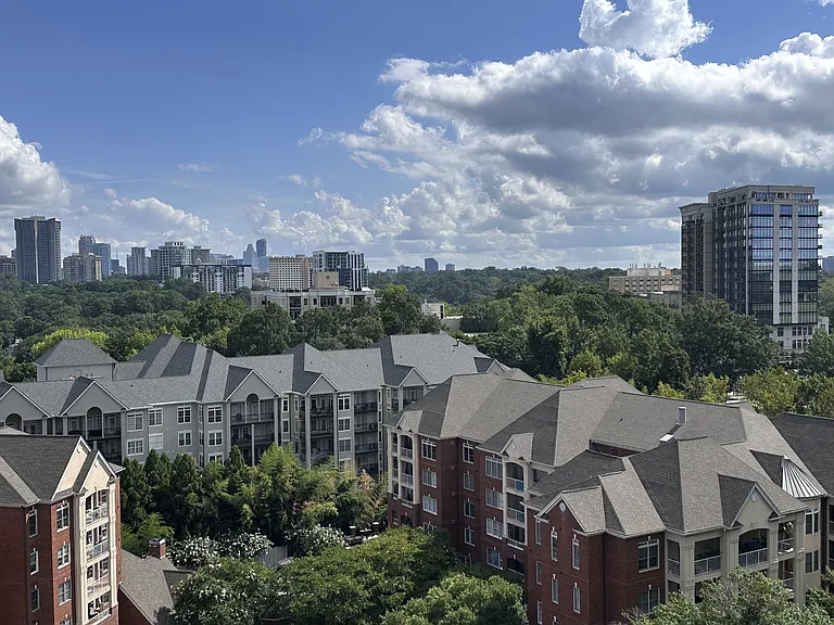 Wesley Townsend Apartments at Buckhead — Photo 58