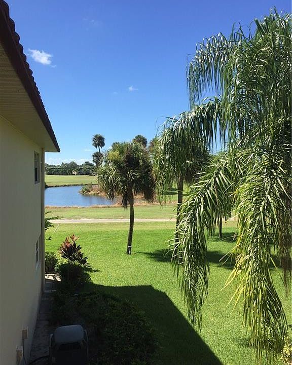 1st image of 22 Vista Gardens Trl