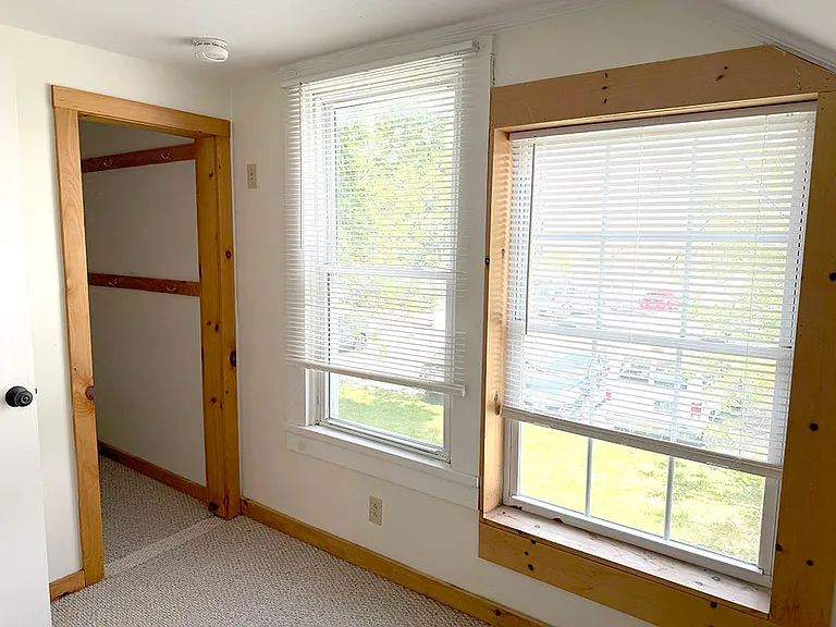 32 Nichols St #6 — Photo 4