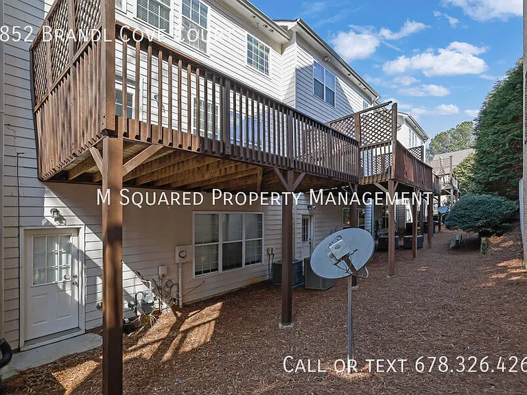 2852 Brandl Cove Ct — Photo 30