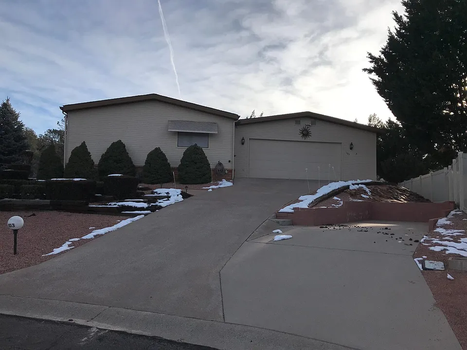103 N Overland Cir