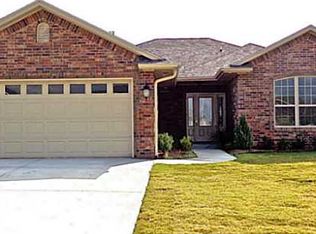 1121 Hyatt Ct, Shawnee, OK 74804