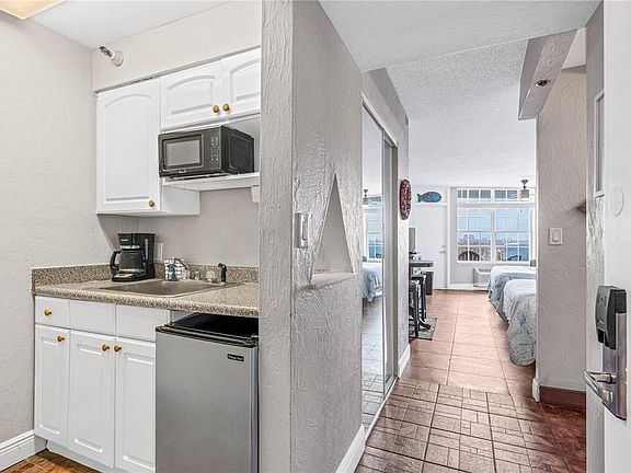 2nd image of 313 S ATLANTIC AVENUE #5310