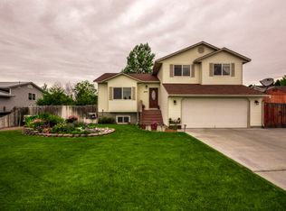 2034 S Eagle Pointe Dr, Ammon, ID 83406