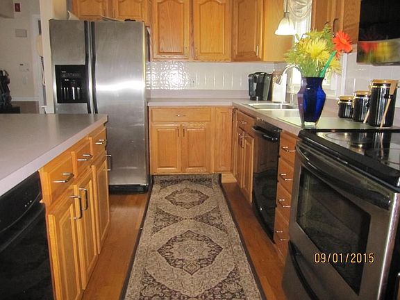 3rd image of 26 Nickerson Dr