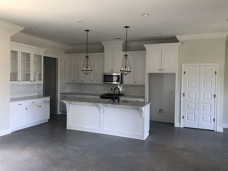 2nd image of 135 Woodburn Way