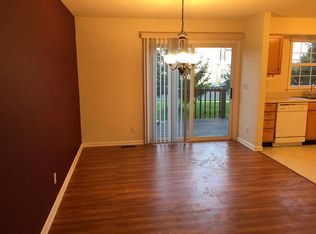 20 Johns Dr, Enola, PA 17025