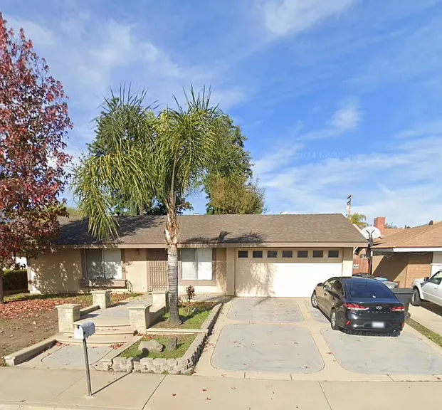 1105 Jefferson St — Photo 1