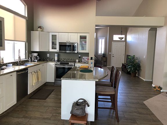 2nd image of 1837 Park Shadows Ln
