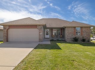 712 W Rice St, Clever, MO 65631