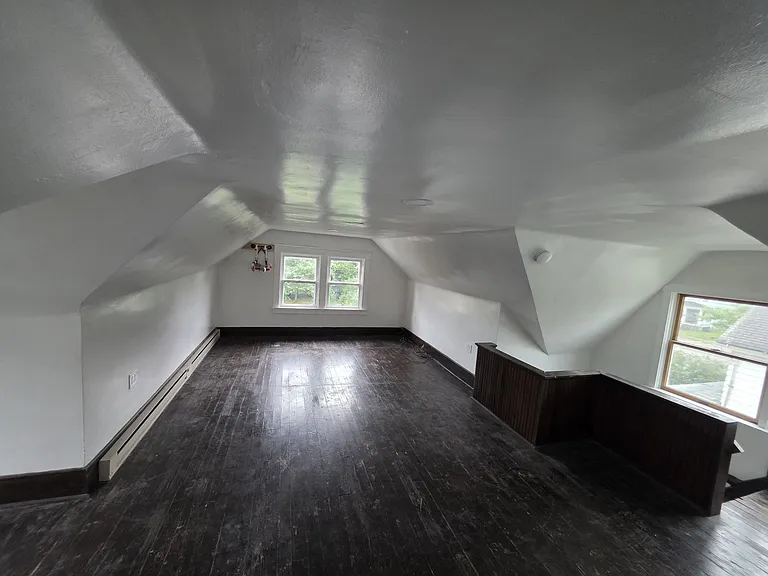 3rd Floor Bedroom 4