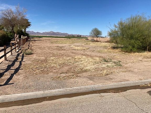 2nd image of 11408 Desert Trailways Ln #4