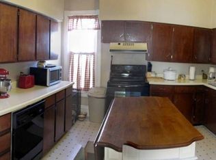 406 Portland Ave, Morrison, IL 61270