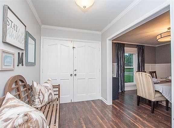 2nd image of 4802 Warwick Blvd