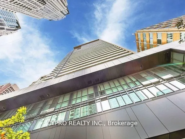 770 Bay St Penthouse 601, Toronto, ON M5G 0A6