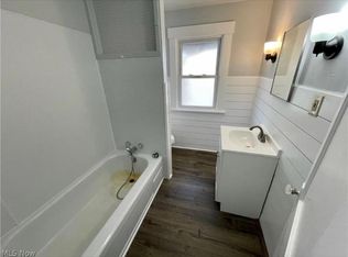 2815 4th St NW #2, Canton, OH 44708