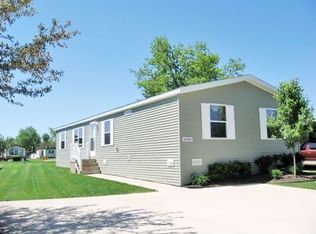 15338 Parquet Dr, Clinton Township, MI 48038