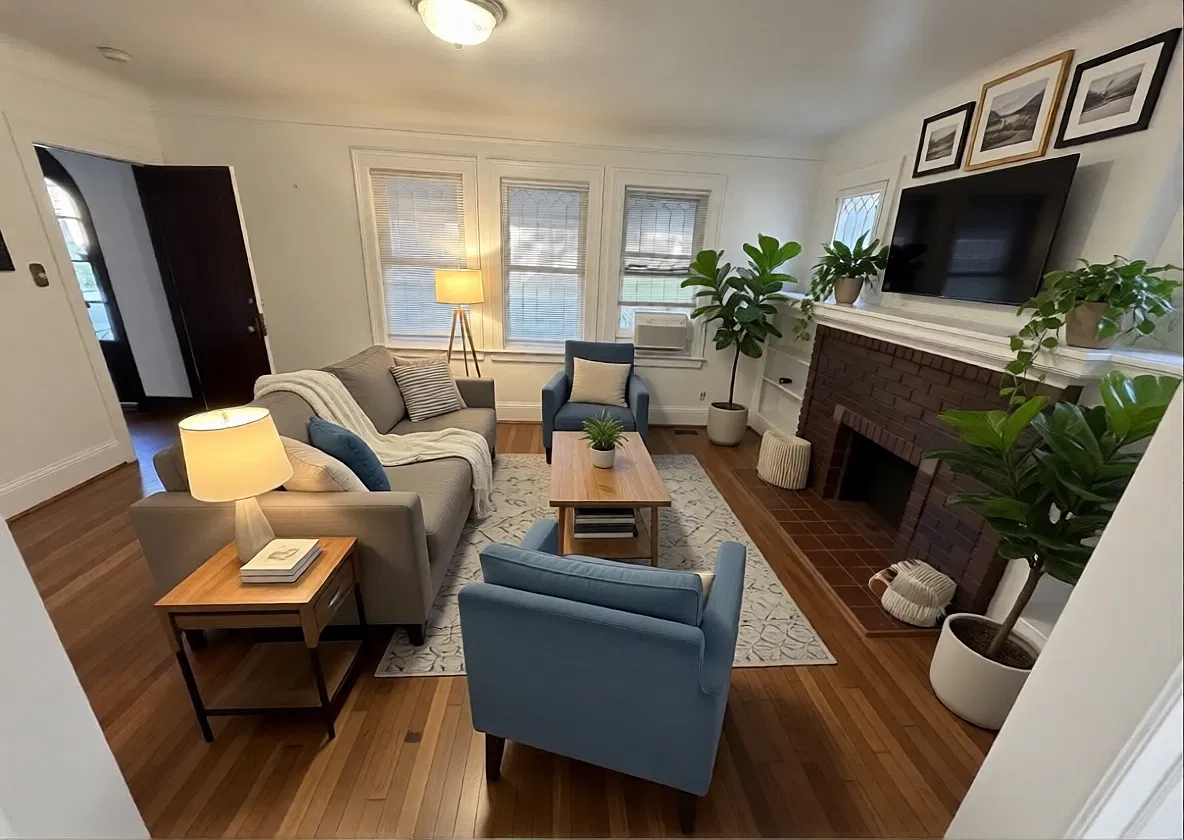 3 bed, 1400 sqft, $1,700 — Photo 1