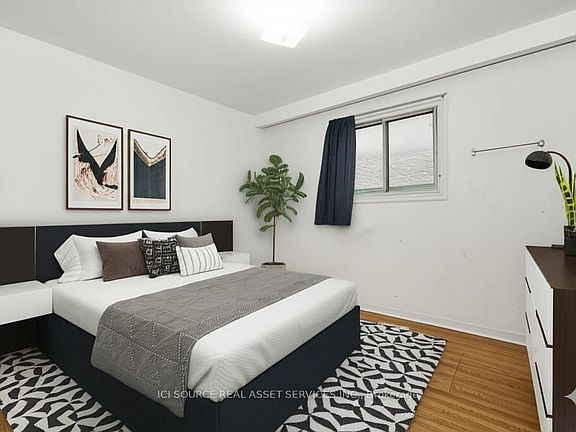 2nd image of 117 Firgrove Cres