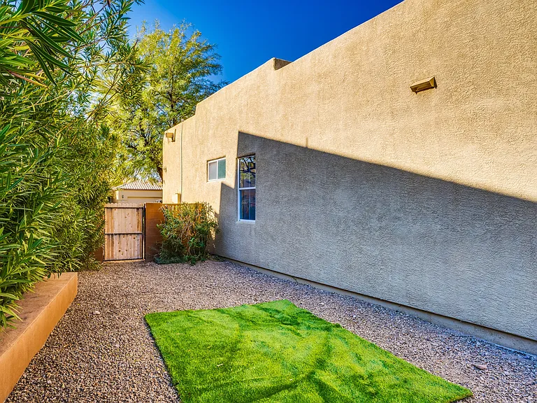 3078 W Desert Bird Ct — Photo 28