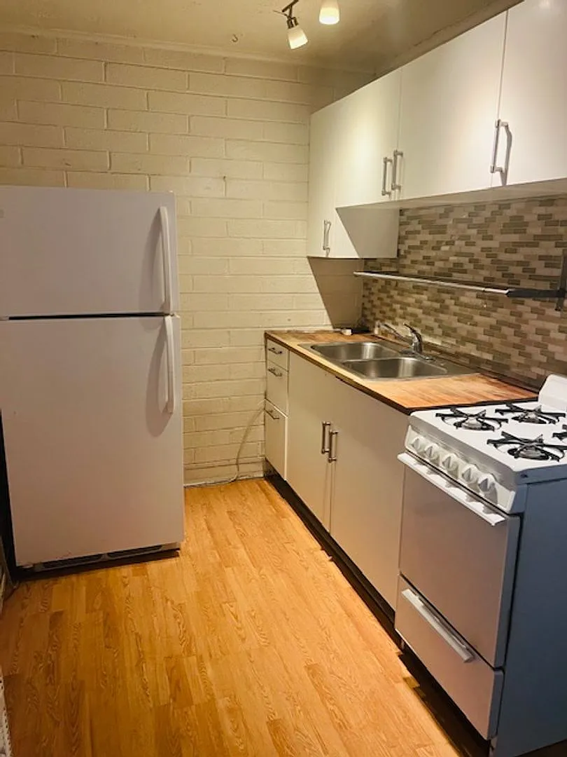 900 E apartments — Photo 4