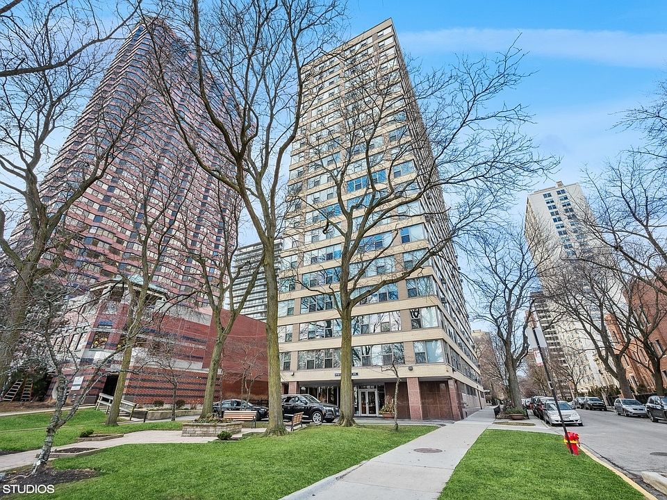 1st image of 2970 N Lake Shore Dr APT 3EF