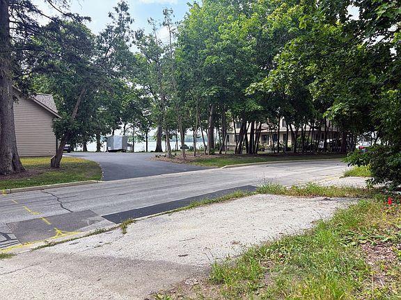 2nd image of 24684 W Lake Shore Dr
