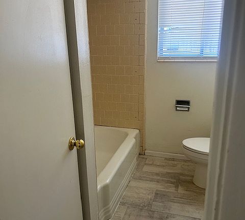 2nd image of 723 W Kettleman Ln
