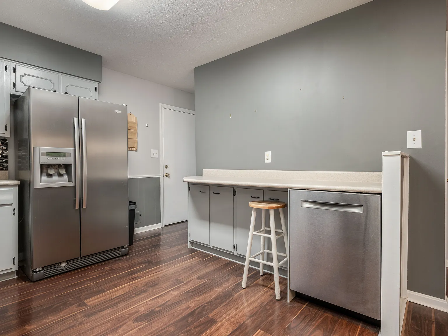 3 bed, 1700 sqft, $2,350 — Photo 3