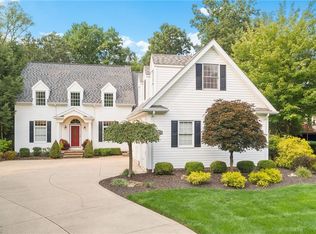 1125 Oakwood Dr, Kent, OH 44240