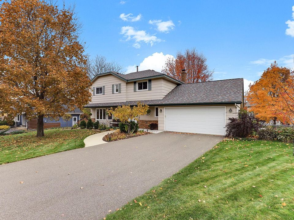 1st image of 609 Chicago Dr