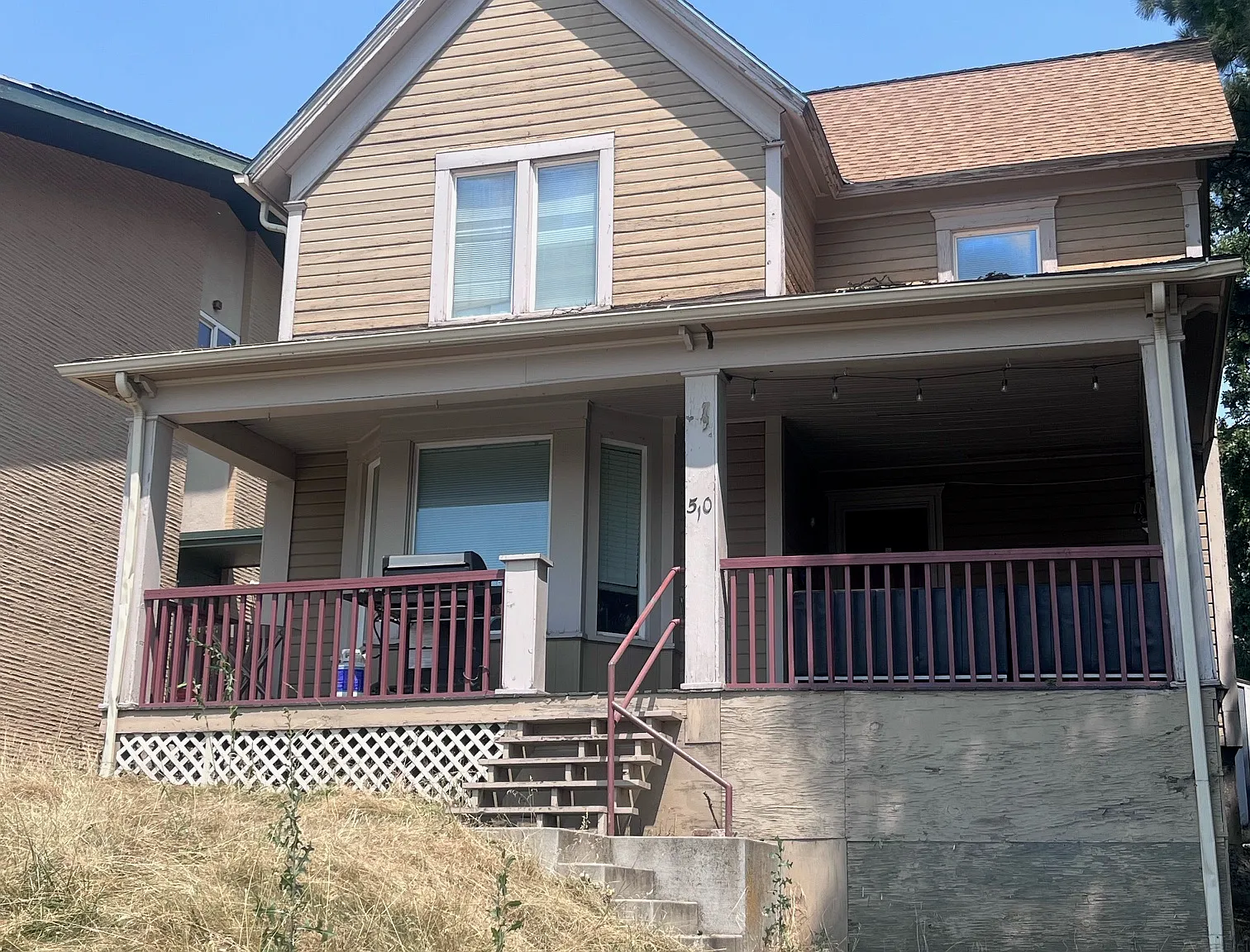 5 bed, 1430 sqft, $3,075 — Photo 1