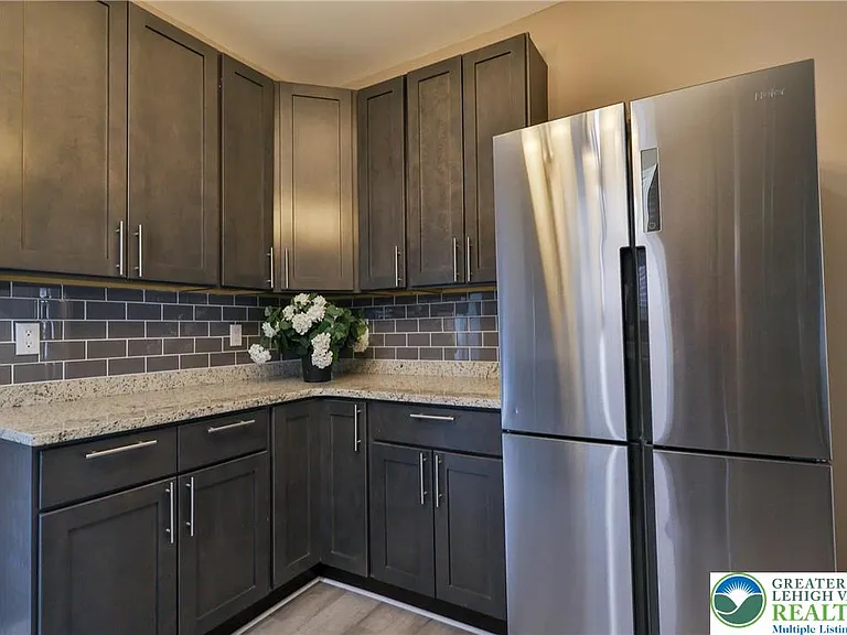 129 E Goepp St — Photo 13