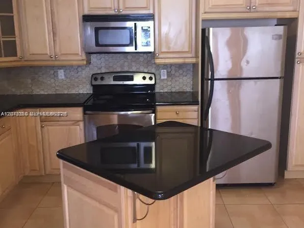 4524 SW 54th St APT 502, Fort Lauderdale, FL 33314