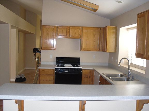 3rd image of 7905 Mount Shasta Cir