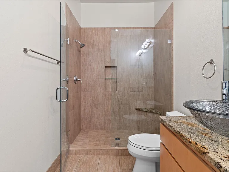 1702 S Lamar Blvd #9 — Photo 21