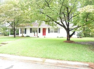322 Kirkwood Rd, Fayetteville, NC 28303