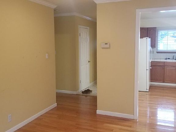 5th image of 2221 Homewood Dr #2221